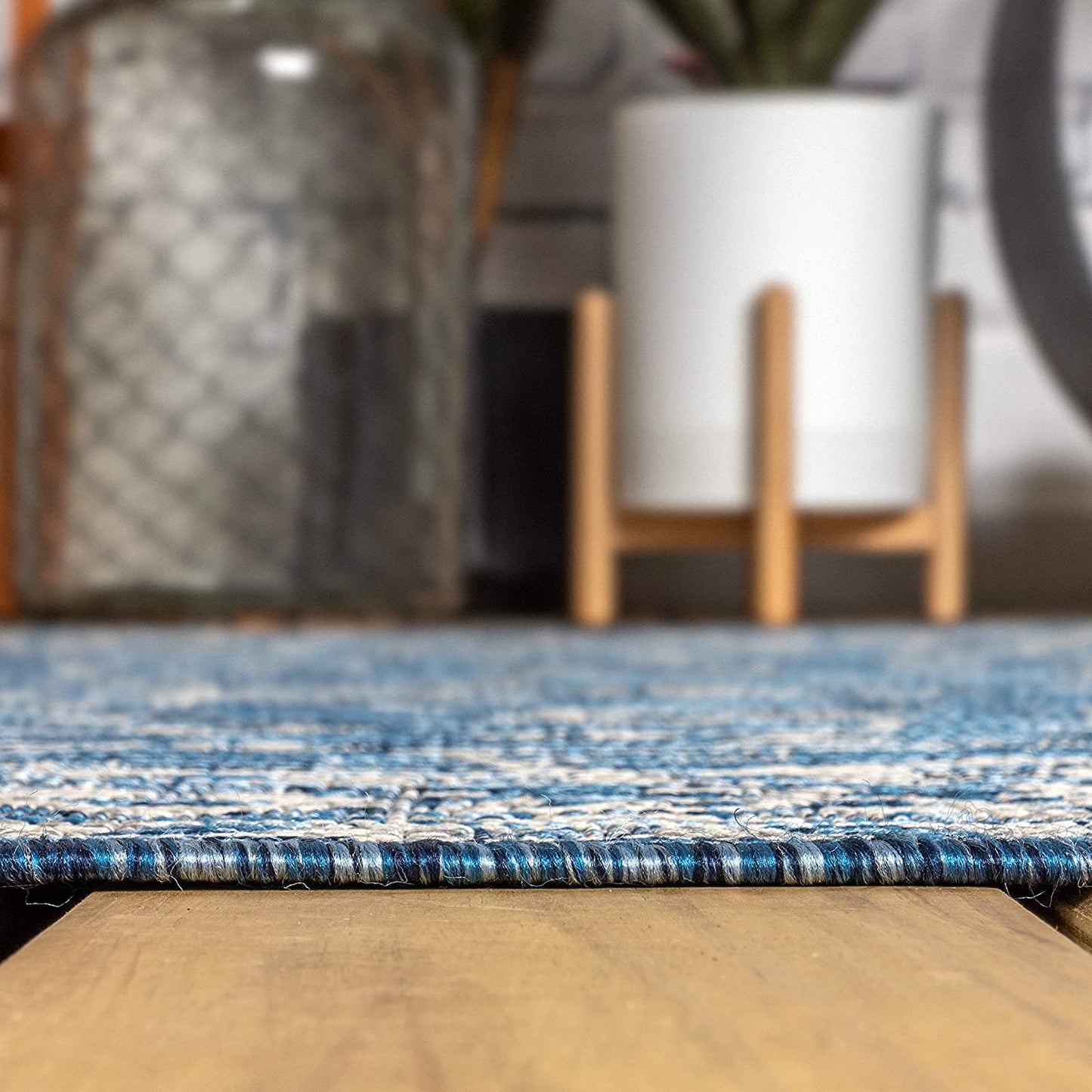 Palazzo Vine and Border Textured Weave Indoor/Outdoor Navy/Gray