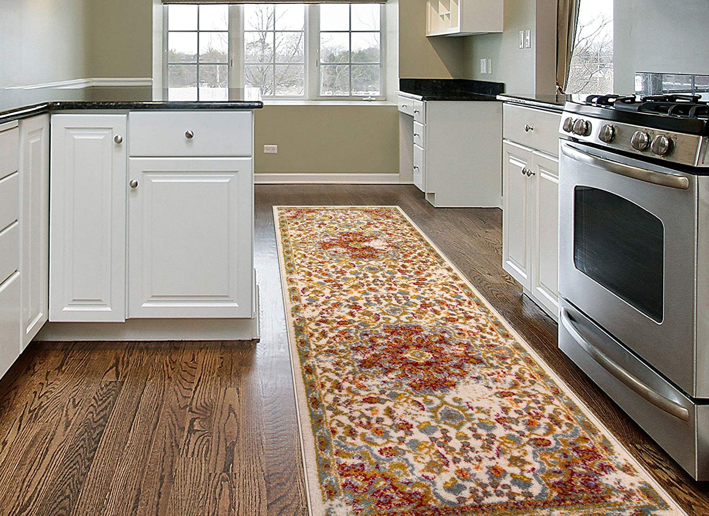 Traditional Distressed Cream Multi-color Area Rug