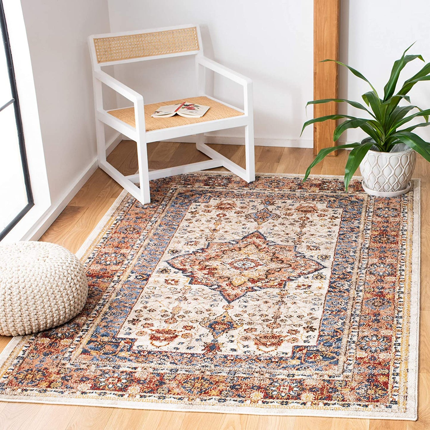 Safavieh Collection Ivory / Rust nomaan
