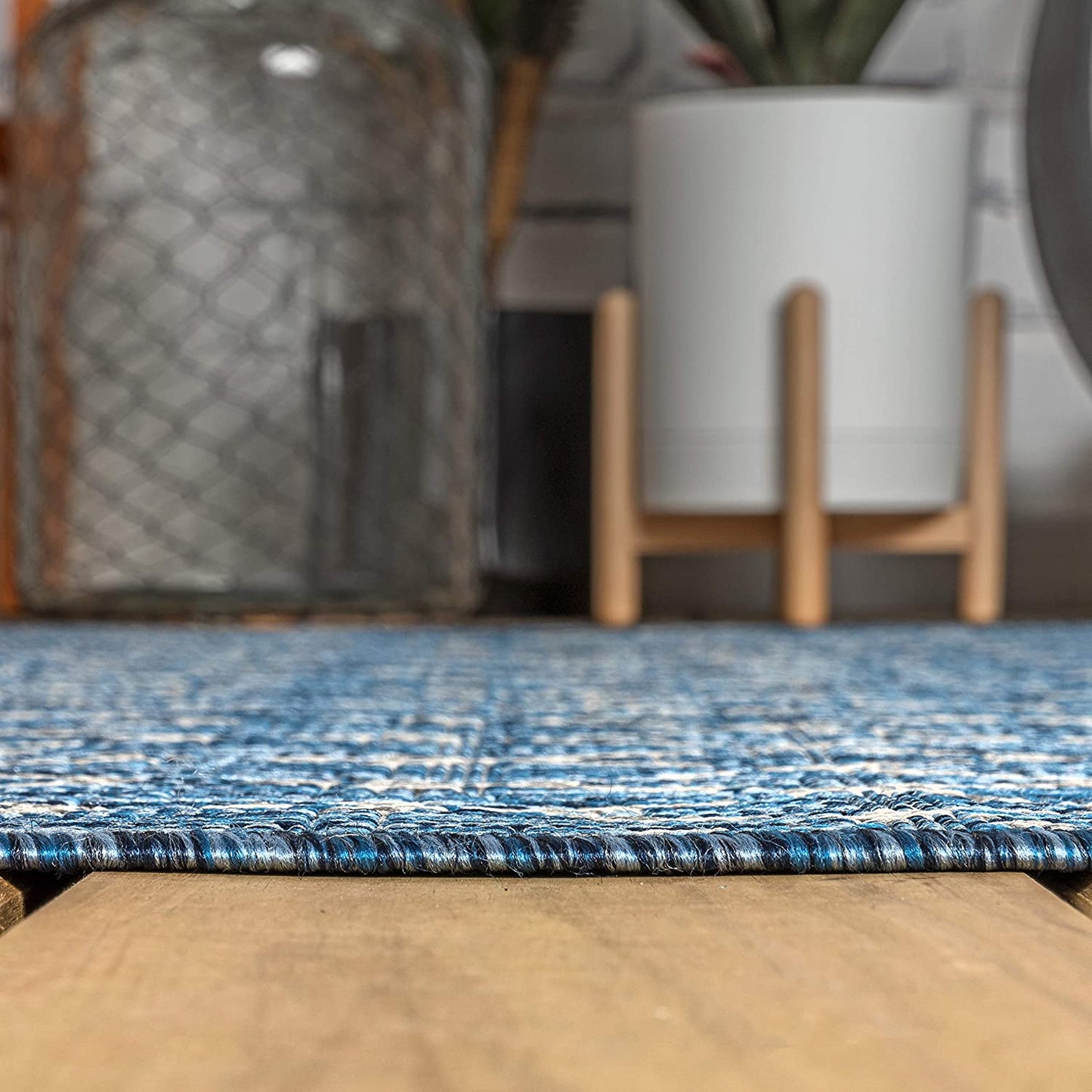 Moroccan Geometric Textured Weave Indoor/Outdoor Navy/ Gray Area Rug