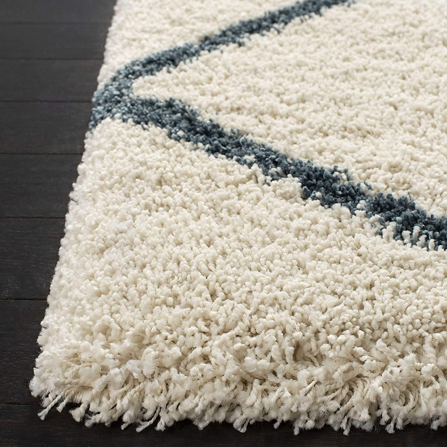Diamond Trellis Ivory/Slate Blue Soft Plush Shag Area Rug 2-inch Thick