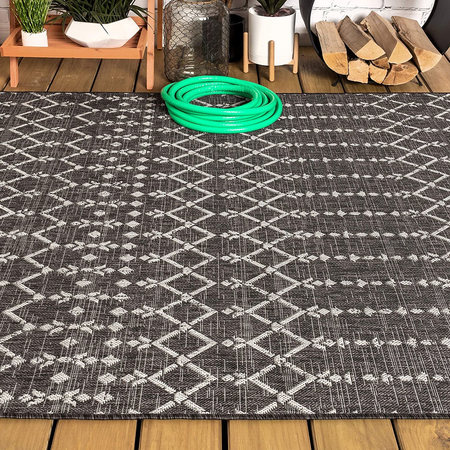 Moroccan Geometric Textured Weave Indoor/Outdoor Black/Gray Area Rug