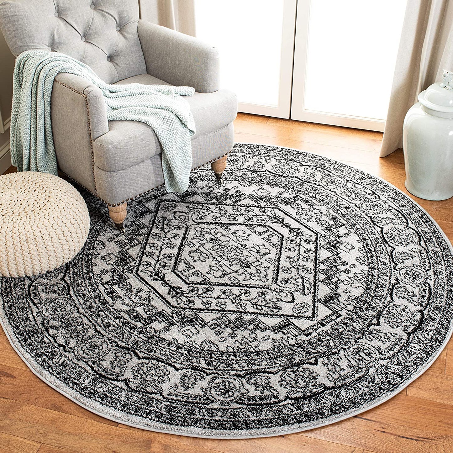 Oriental Vintage Distressed Medallion Silver/Black Soft Area Rug