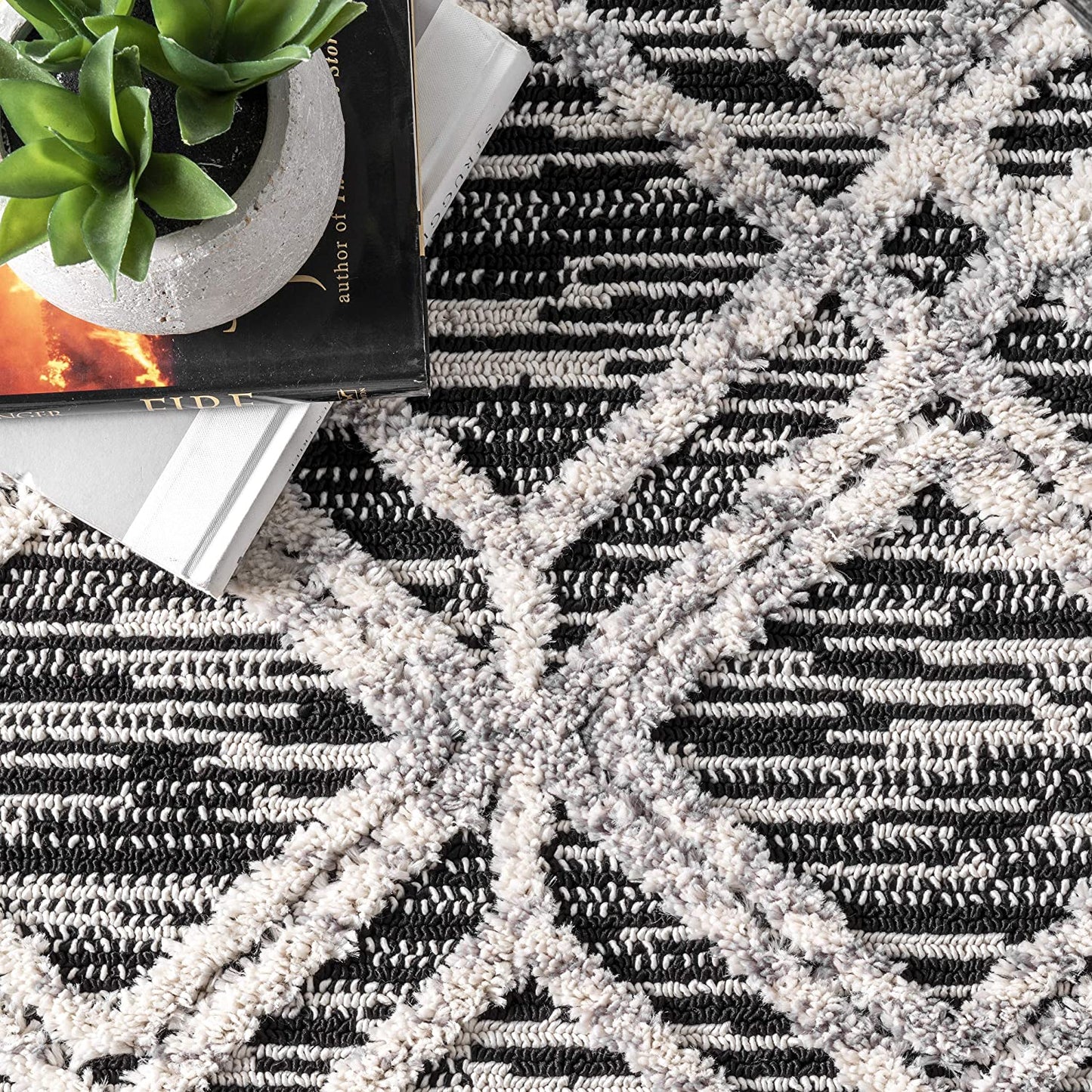 Ansley Soft Lattice Textured Tassel Runner Rug Grey