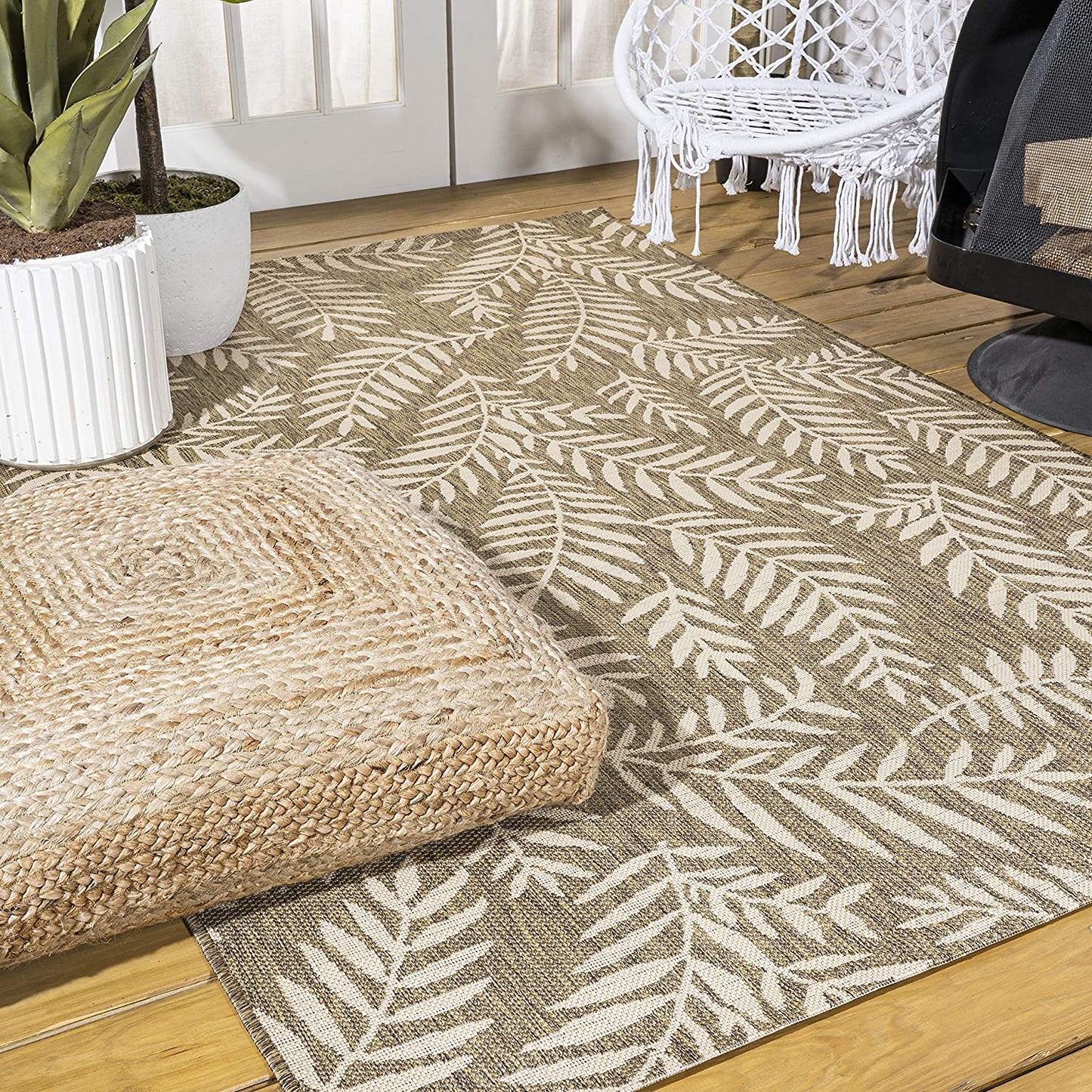 Nevis Palm Frond Indoor/Outdoor Navy/Ivory soft Area Rug