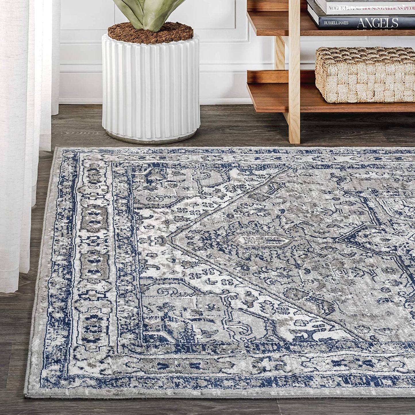 Modern Persian Vintage Medallion Light Grey/Navy Soft Area Rug