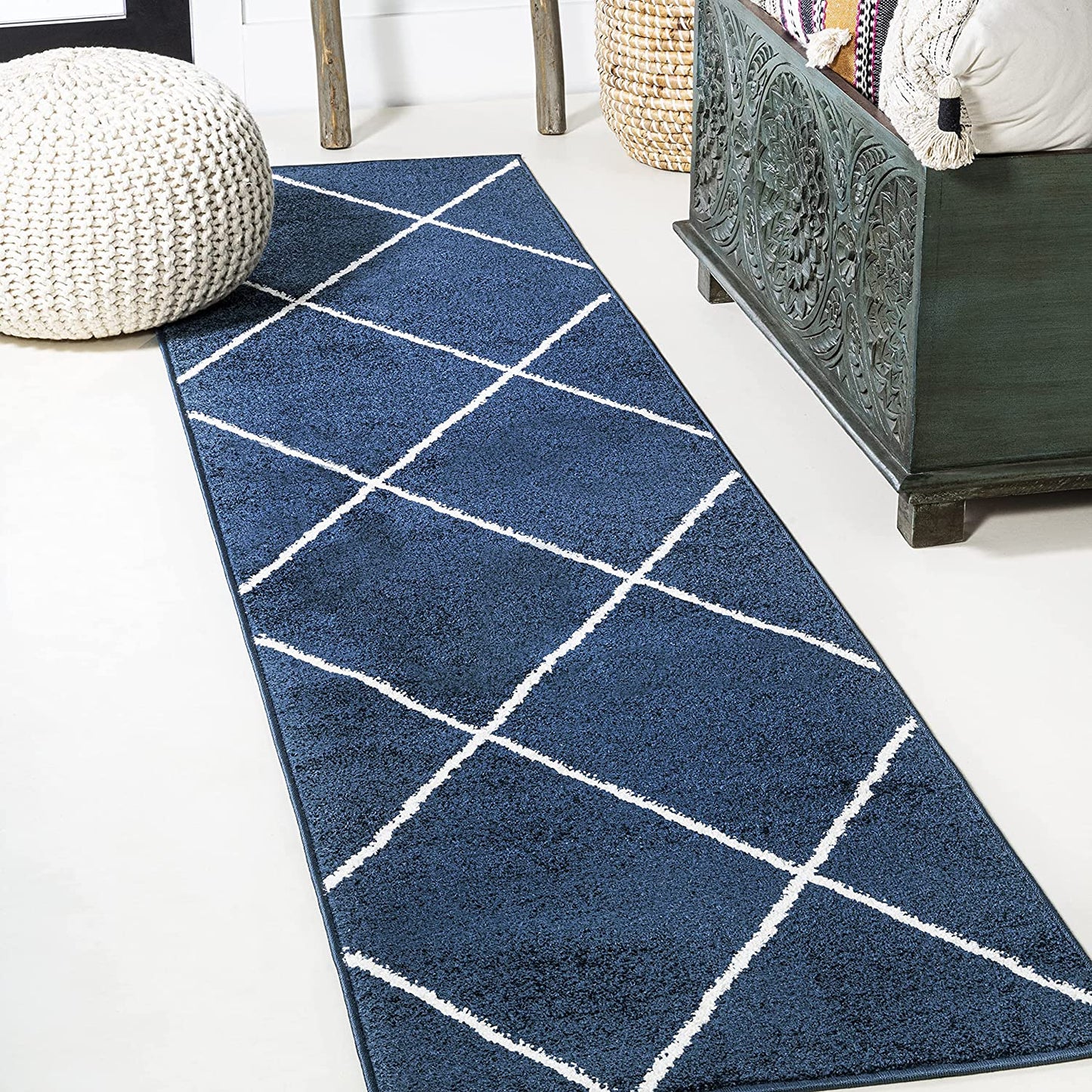 Minimalist Diamond Trellis soft Area Rug