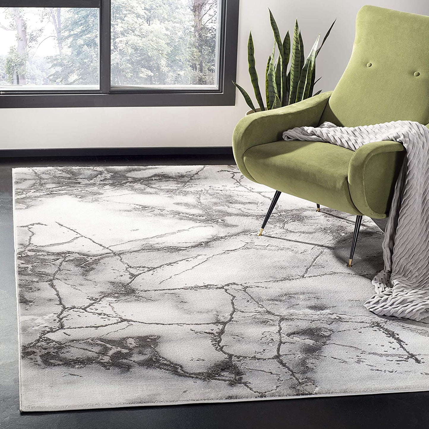 Modern Abstract Grey/Silver Soft Area Rug