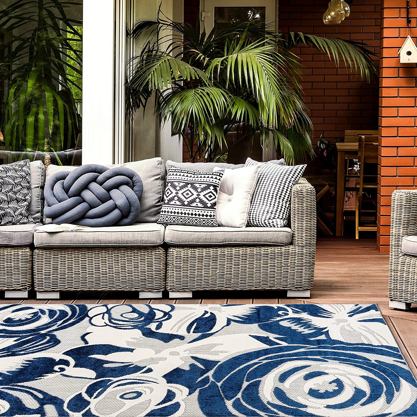 Ravenna Modern Large Floral Flowers Indoor/Outdoor Runner Rug Navy