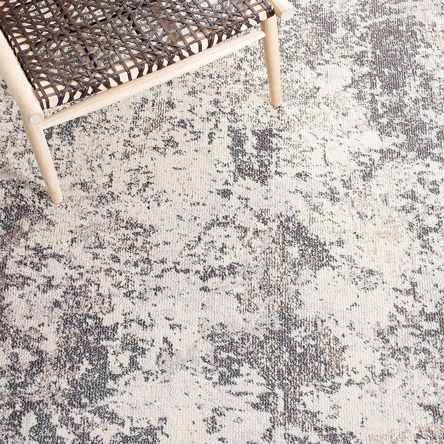 Safavieh Madison Collection  Modern Abstract Grey / Ivory