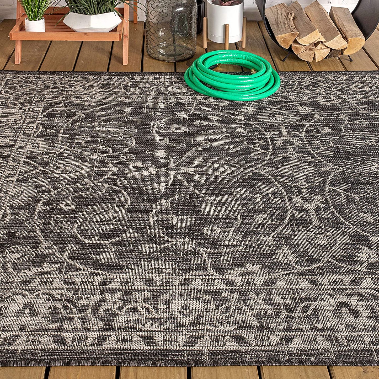 Palazzo Vine Border Textured Weave Indoor /Outdoor Area Rugs Black/Gray