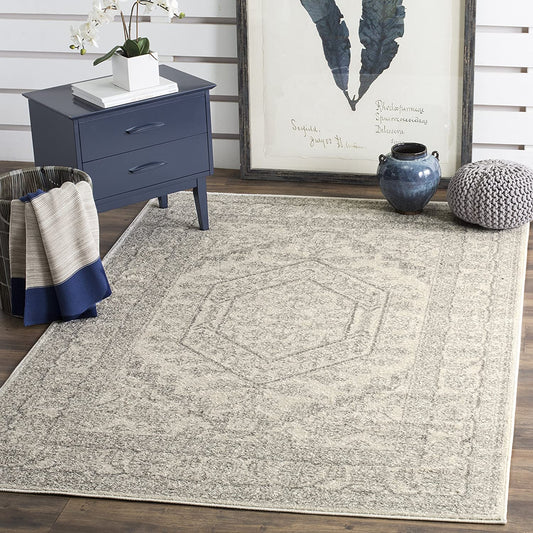 Oriental Vintage Distressed Medallion Ivory/Silver Soft Area Rug