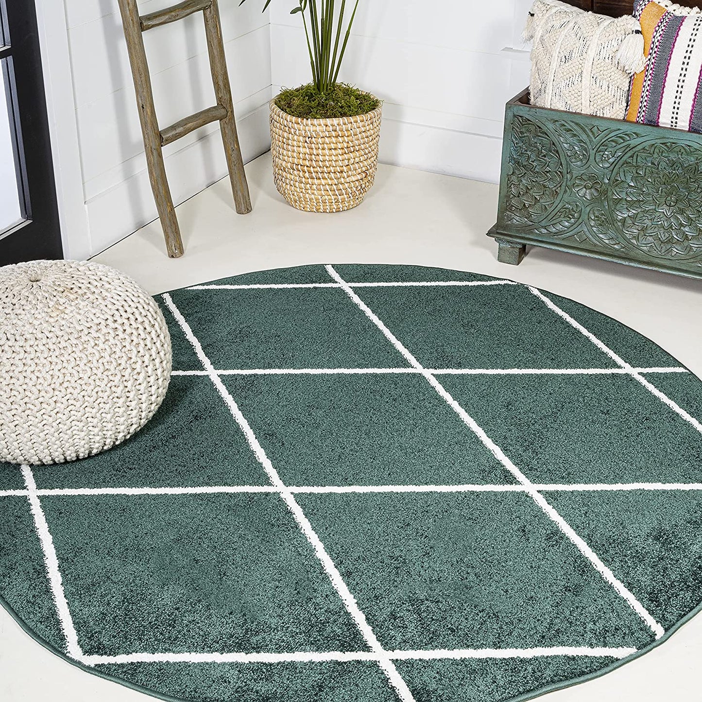 Minimalist Diamond Trellis soft Area Rug