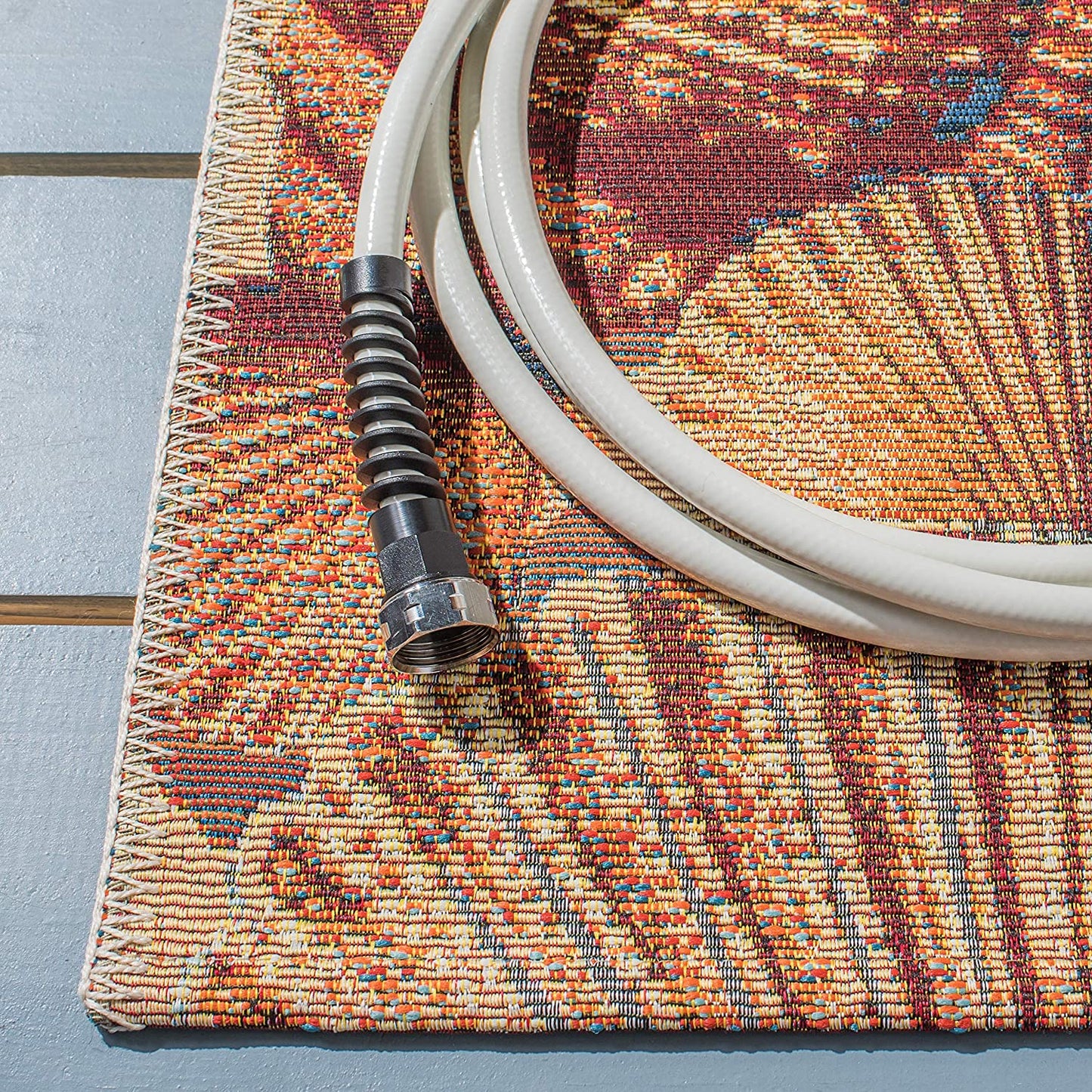 Tropical Beach Seashell Indoor/ Outdoor Patio Backyard Area Rug, Gold / Blue