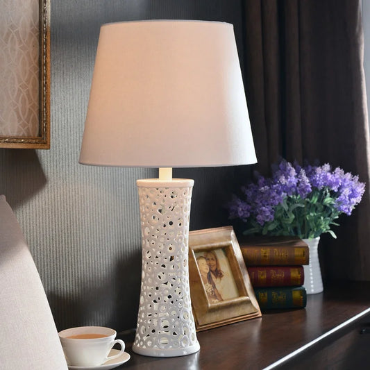 Blanco White Ceramic Finish Table Lamp