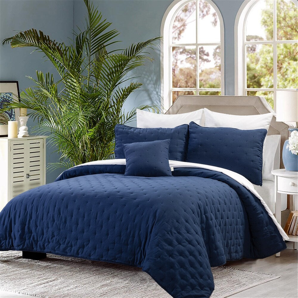 Emilie 4 Piece Crescent Stitch Quilt Set