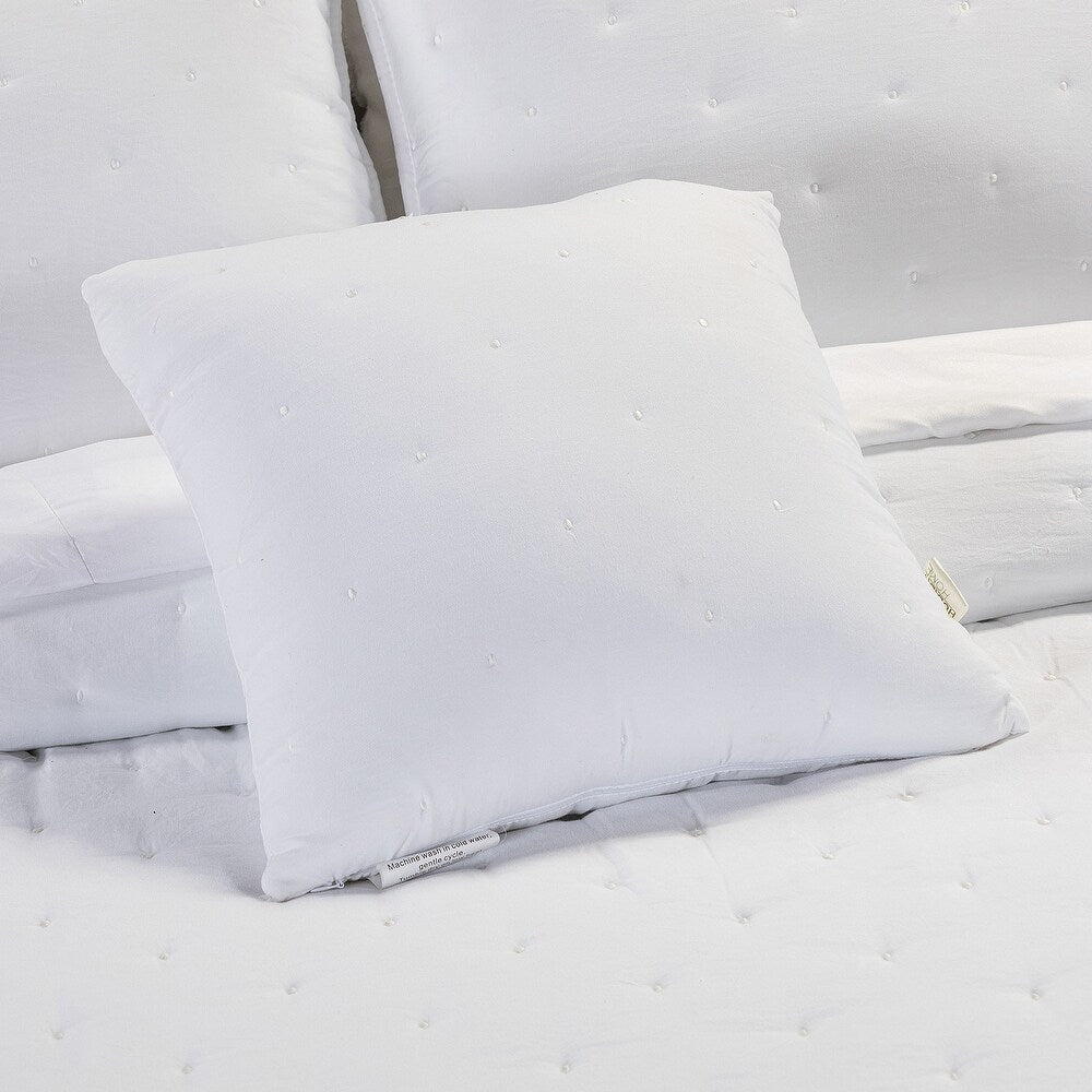 Emilie 4 Piece Crescent Stitch Quilt Set