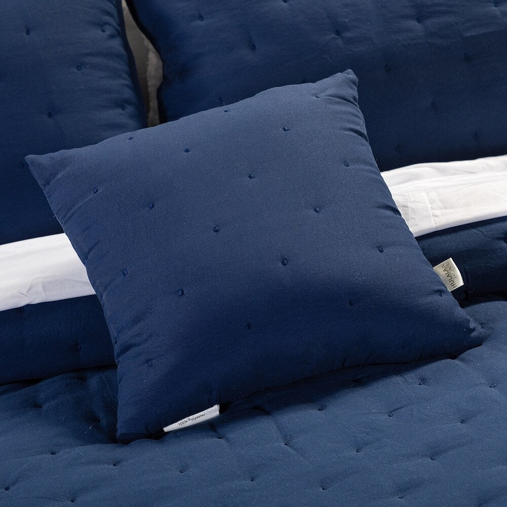 Emilie 4 Piece Crescent Stitch Quilt Set