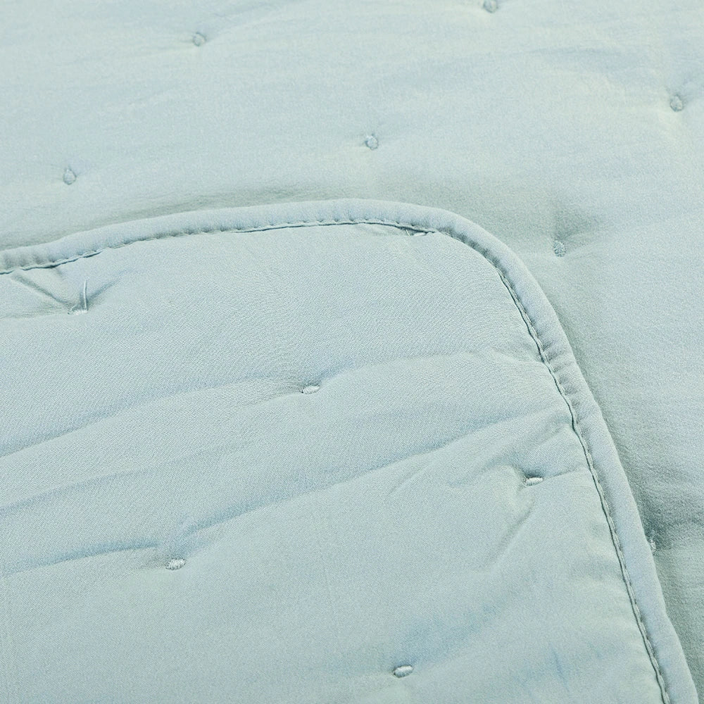 Emilie 4 Piece Crescent Stitch Quilt Set