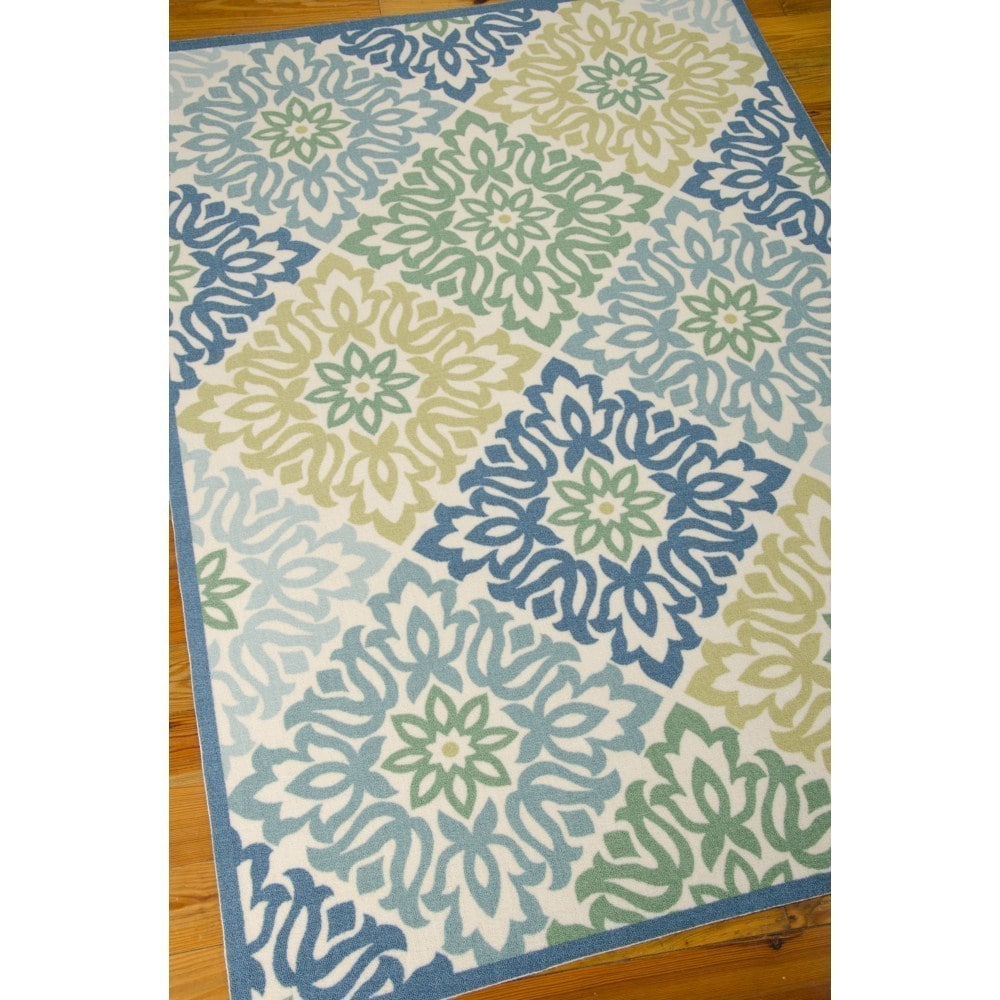 Transitional floral medallion Blue/Green Indoor/ Outdoor Area Rugs