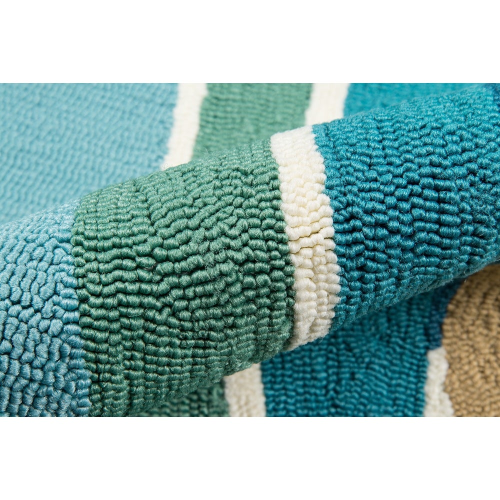 Veranda Beach Hand Hooked Indoor Outdoor Soft Area Rug Blue