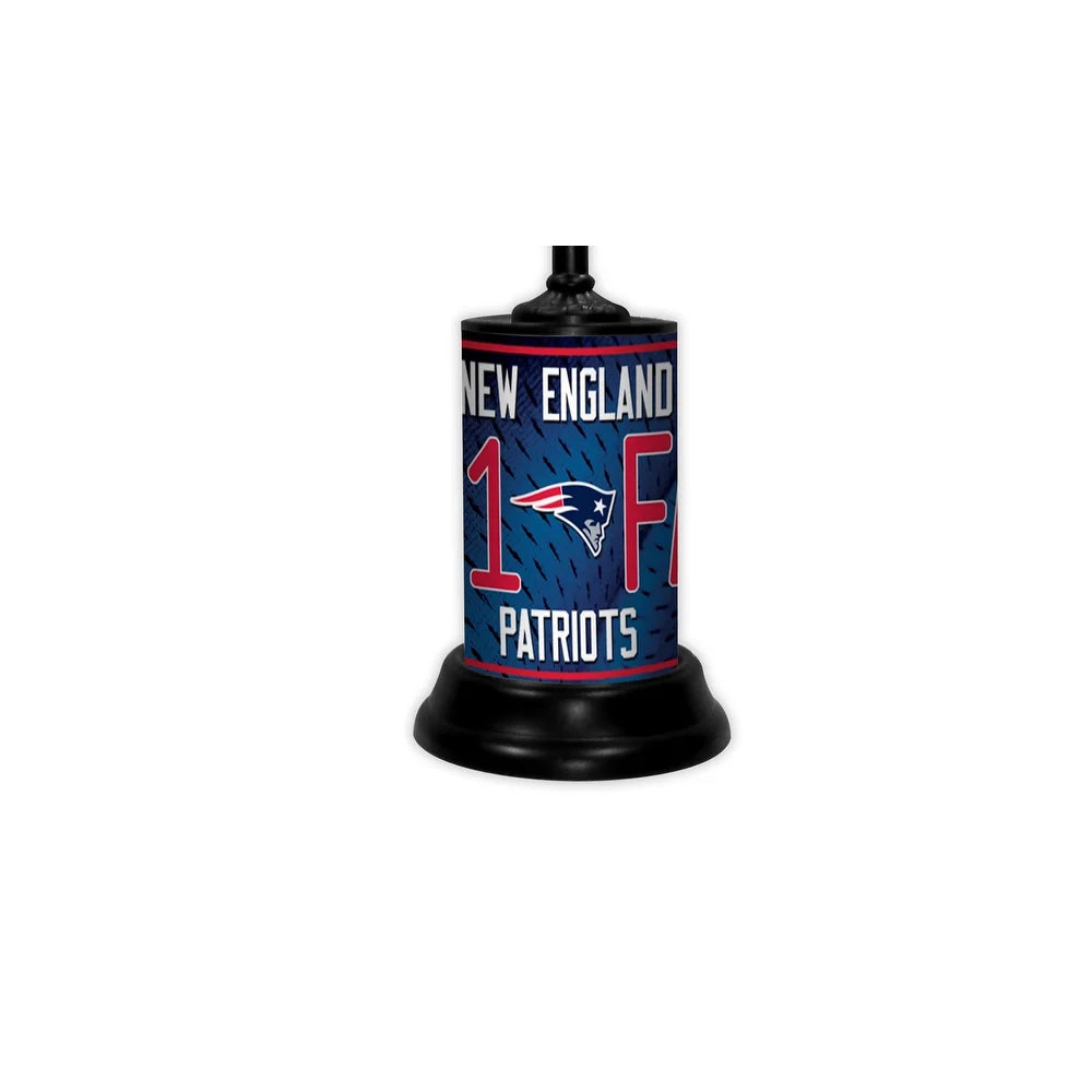 NFL 18-inch Desk/Table Lamp with Shade, #1 Fan with Team Logo, New England Patriots - 18x10x10