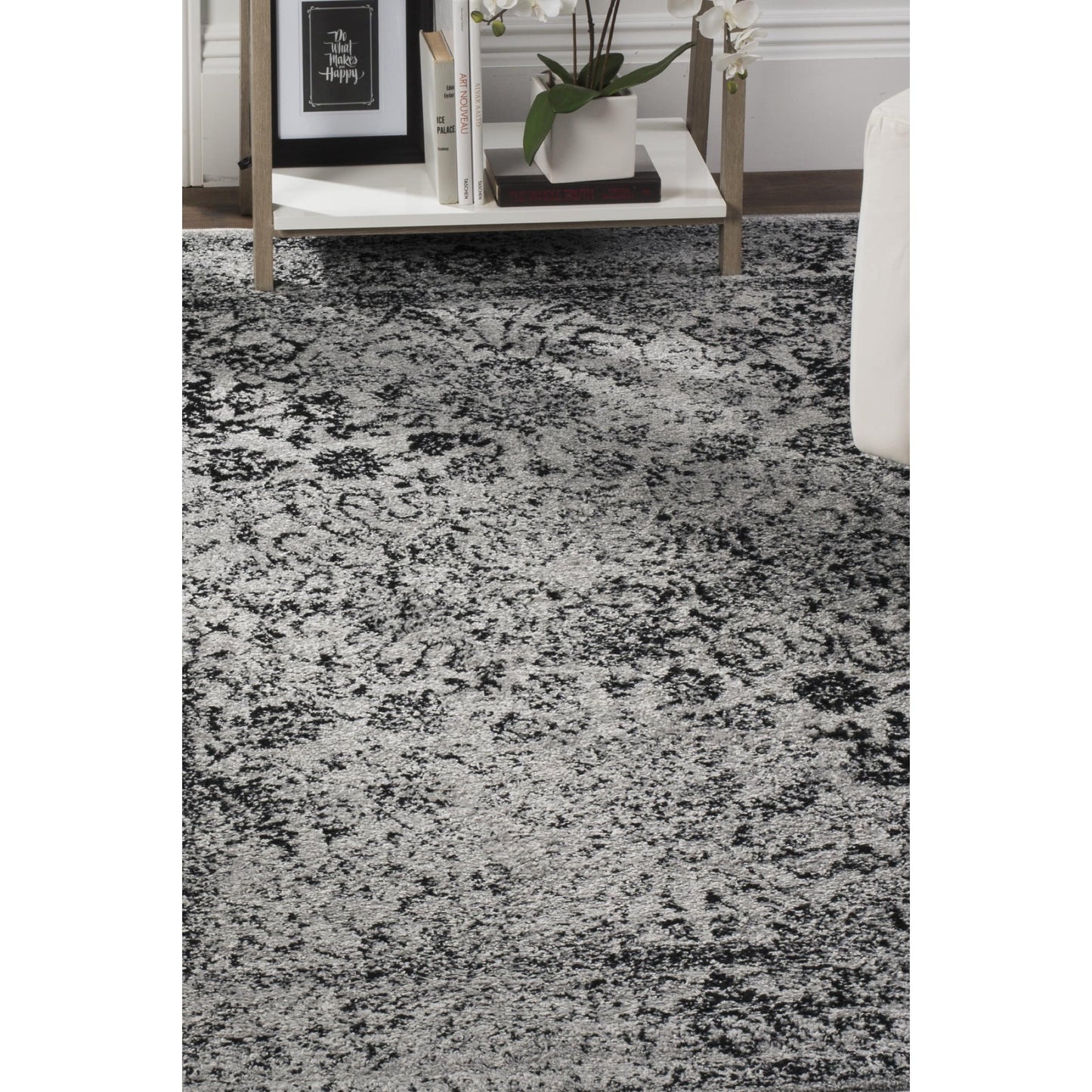 Vintage Distressed Grey/Gray / Black Area Rugs