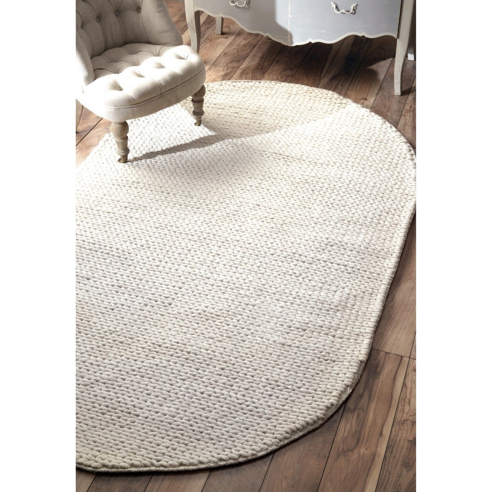 Handmade Braided Wool Off-white Soft Area Rugs